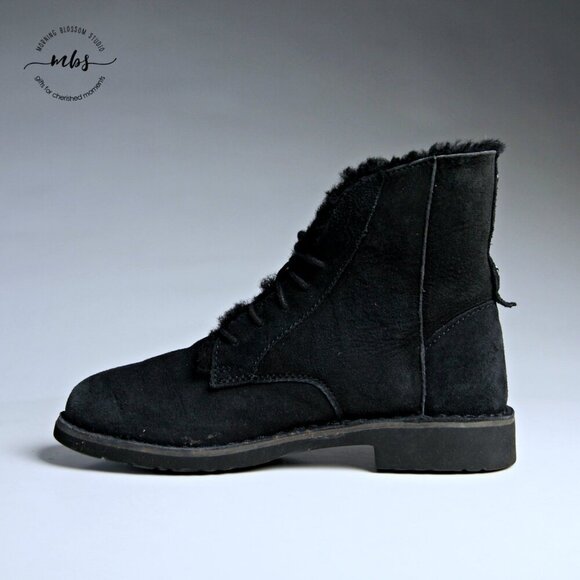 UGG Quincy Shearling Suede Lace Up Fold Over Short Boot Black Women 6.5 - Picture 7 of 16